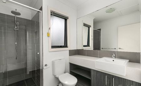 Modern Luxury Living - Photo 2