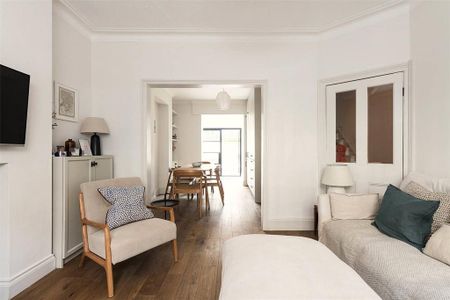 2 bedroom maisonette to rent - Photo 2