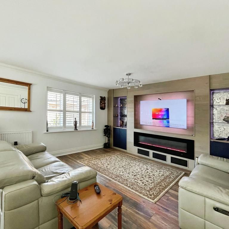 3 bedroom detached house to rent - Photo 1