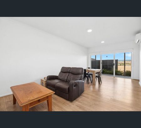 14/30 Prow Dr, Seaford Meadows, SA 5169 - Photo 4