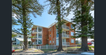 Ocean Front Apartment - Photo 5