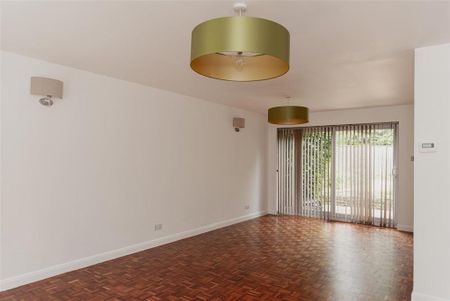 3 bedroom end of terrace house to rent - Photo 2