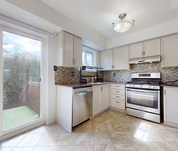 For Lease - 1050 Bristol Road Unit# 32, Mississauga, Ontario - Photo 5