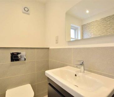 Riefield Road, London, SE9 - Photo 2