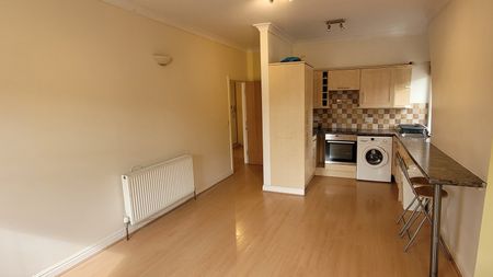 2 bedroom apartment to rent - Photo 4