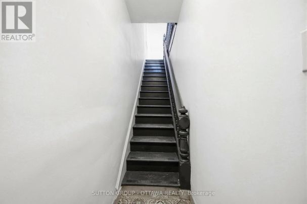 2 - 244 ROCHESTER STREET - Photo 1