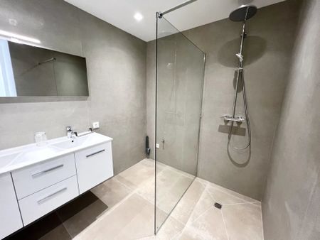 Location Appartement 3 pièces 69m² VENELLES 13770 - Photo 2