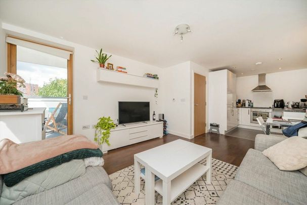 Lloyds Row, Clerkenwell, EC1R - Photo 1