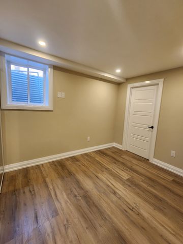 For Lease - 744 Kennedy Circle, Milton, Ontario - Photo 3