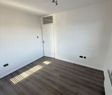 3 Bed Semi-Detached House, Grangemouth Road, CV6 - Photo 5