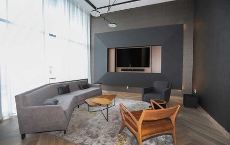 For Lease - 225 Village Green Square Unit# 2008, Toronto, Ontario - Photo 2