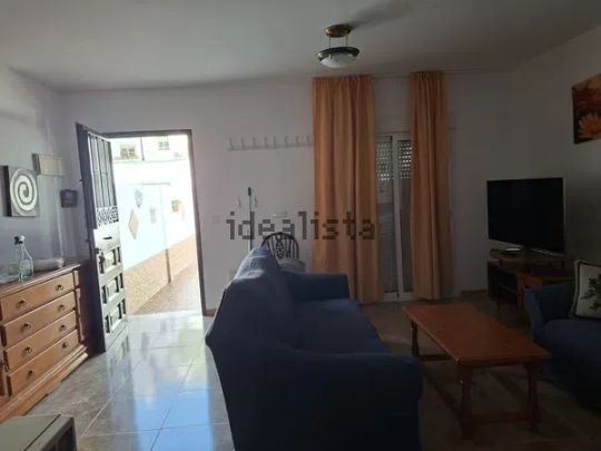 Alquiler de chalet adosado en Avenida las Palmeras - Photo 1