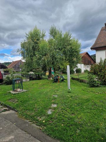 A newly insulated building with direct access - Photo 4