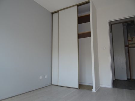 Location Appartement 2 pièces 49m² ORLEANS 45100 - Photo 2