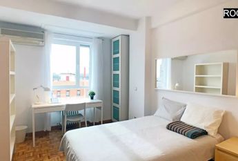 Paseo del Doctor Vallejo-Nájera, Madrid, Community of Madrid 28005