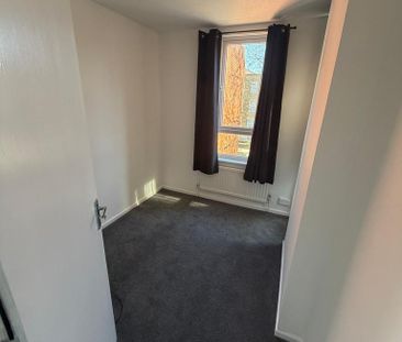 4 bedroom townhouse to rent - Photo 5