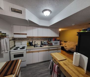 For Lease - 2123 Lawrence Avenue Unit# #1, Toronto, Ontario - Photo 2