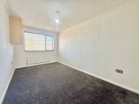 4 bedroom terraced house to rent - Photo 5