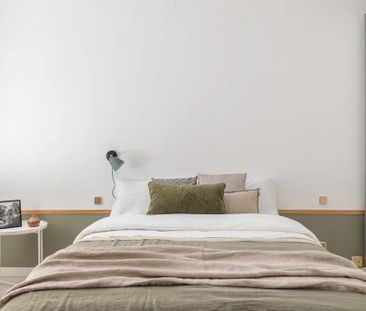 Carrer de Balmes, Barcelona, Catalonia 08006 - Photo 1