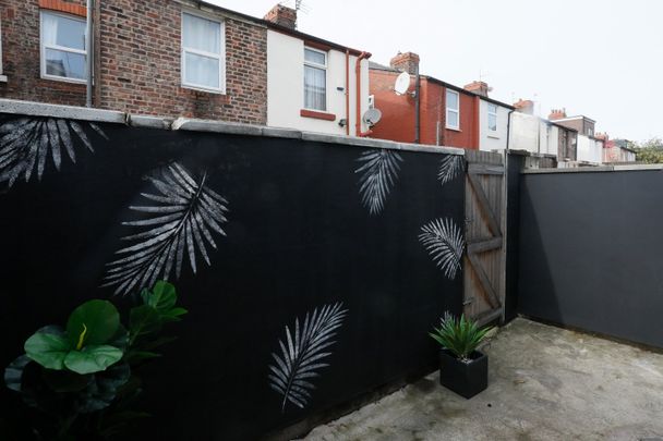 Room in a Shared House, Romer Road, L6 - Photo 1