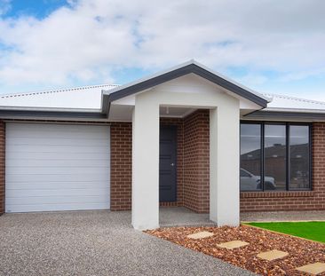 Modern family home in popular Huntly - Photo 6