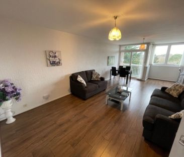 Kenilworth Court, Coventry - - Photo 2