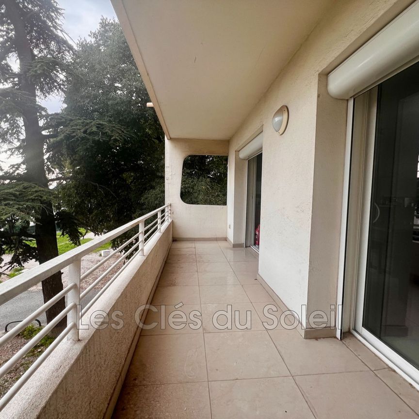 Location appartement meublé 3 pièces 54 m² Toulon - Photo 1