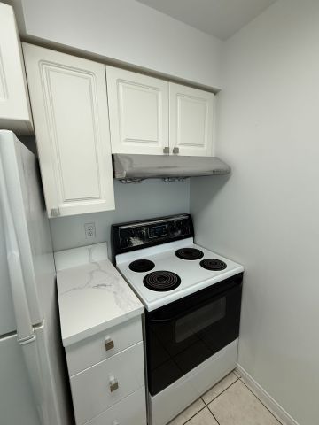 For Lease - 3 Pemberton Avenue Unit# 306, Toronto, Ontario - Photo 4