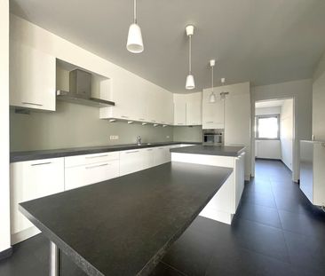 RUIM APPARTEMENT MET 3 SLPK, RUIM ZW-TERRAS EN GARAGE - Foto 2