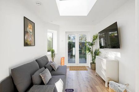 8 bedroom house to rent - Photo 3