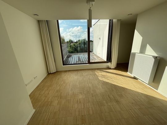 Lichtrijke, moderne en energiezuinige penthouse te koop in Roeselare - Photo 1