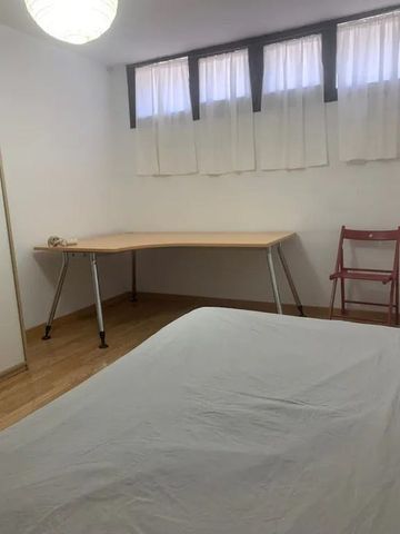 Calle Óscar Carvallo, Sevilla, Andalusia 41018 - Photo 3