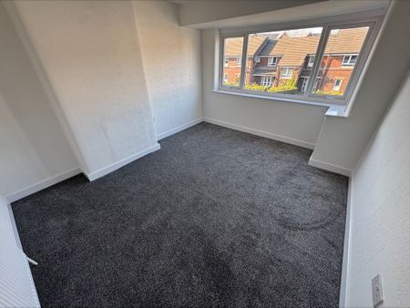 Market Street, Radcliffe, Manchester - Photo 4