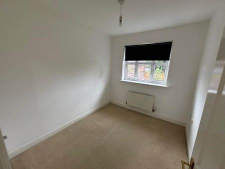 4 bedroom detached house to rent - Photo 4