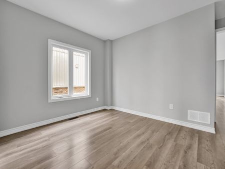 For Lease - 1511 Marina Drive, Fort Erie, Ontario - Photo 3