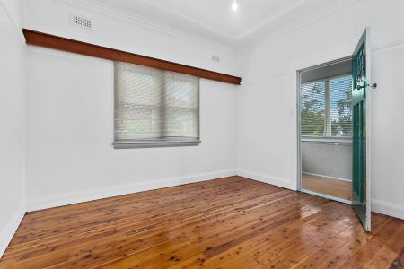 140 Gipps Street, Gwynneville. - Photo 2