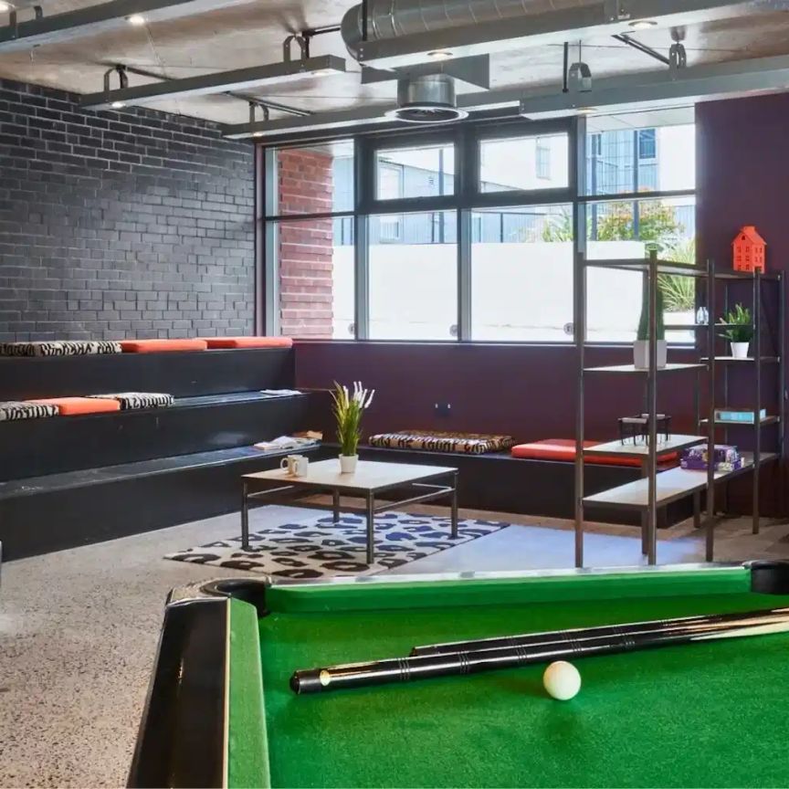 Deluxe Ensuite - Photo 1