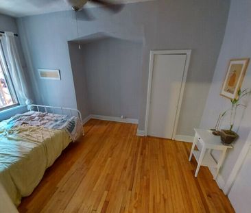 425 Daly - Photo 1