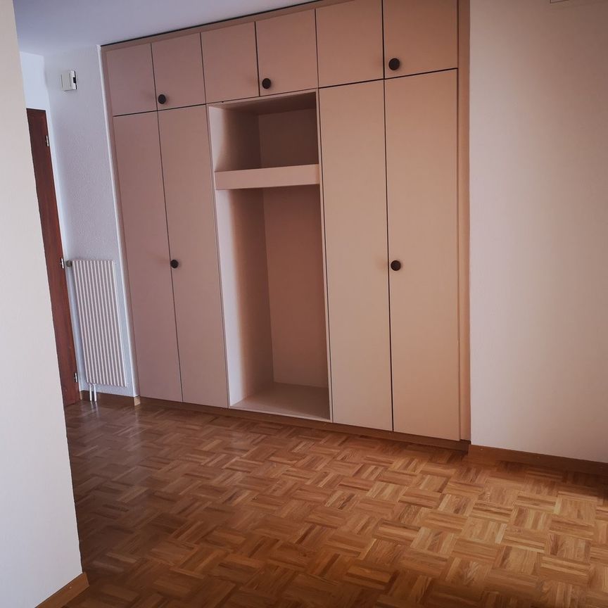 Appartement 3.5 pièces dans le quartier du Jura ! - Photo 1