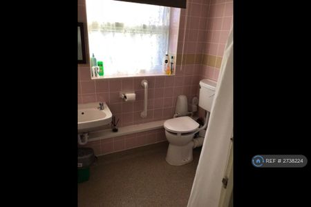 3 bedroom maisonette to rent - Photo 5