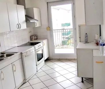 Location Appartement 3 pièces 66 m2 à Décines-Charpieu - Photo 4