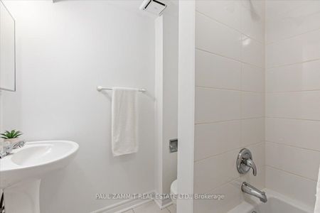 For Lease - 70 Braeburn Drive, Markham, Ontario - Photo 4