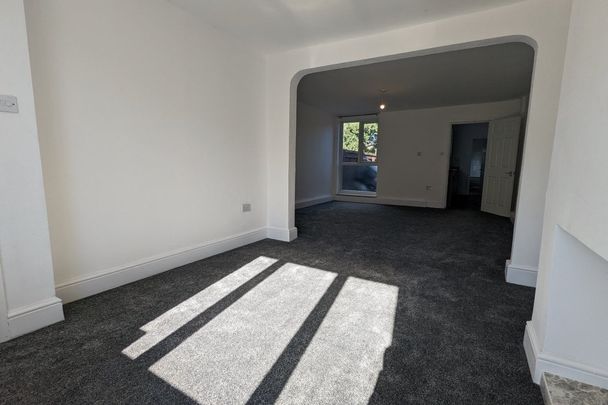 The Crescent - Photo 1