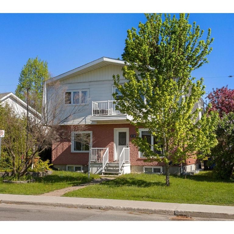 Spacieux Logement De 4 Chambres Et 2 Sal - Photo 1