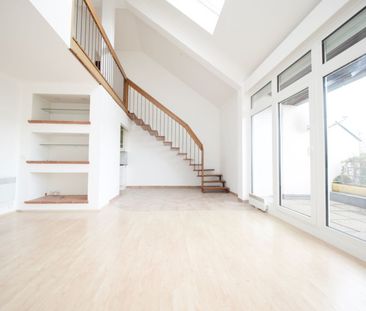 Moderne, helle 3-Zimmer-Maisonette mit einladender Terrasse/Loggia ... - Photo 2