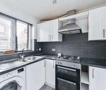 St Benets Close, Earlsfield, SW17 - Photo 6