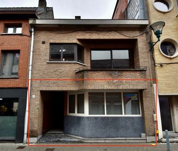 Gerenoveerd gelijkvloers appartement met ruim terras - Photo 3