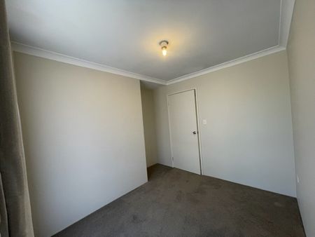 12 Grande Way, Beechboro WA 6063 - House For Rent - $720 | Domain - Photo 4