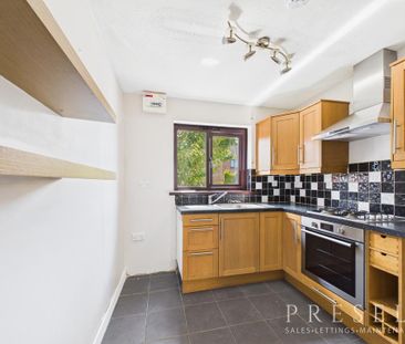 2 bedroom semi-detached house to rent - Photo 5