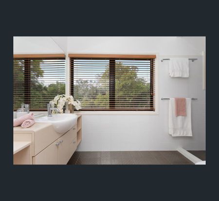 Modern Family Home in Logan Reserve WITH PRICE INCREASE - Photo 4